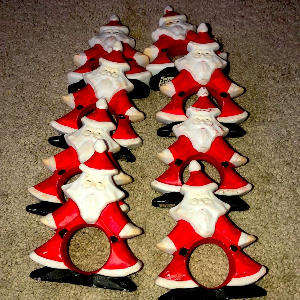 Christmas department 56 Vintage Santa Claus Ceramic Nspkin Ring Set (8)